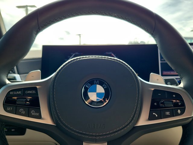 Used 2025 BMW X5 xDrive40i w/ Executive Package image 23