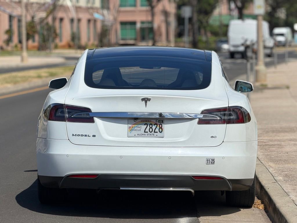 Used 2013 Tesla Model S RWD image 4