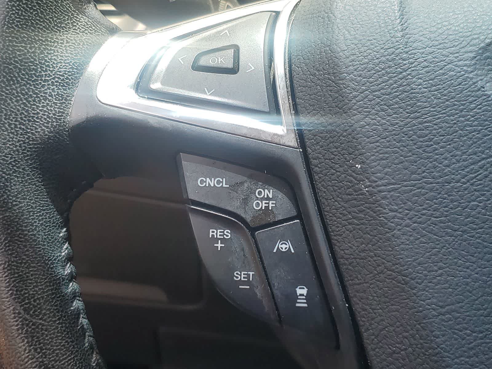 Used 2019 Ford Edge SEL w/ Equipment Group 201A FWD image 18