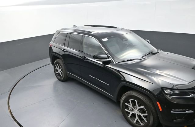 New 2025 Jeep Grand Cherokee Limited w/ Luxury Tech Group II image 12