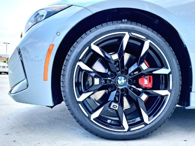 New 2026 BMW 330i xDrive Sedan w/ M Sport Package AWD/4WD image 29