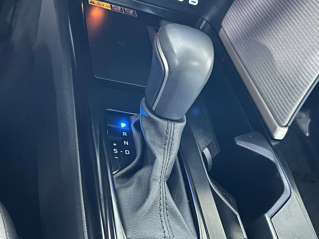 Used 2025 Toyota Camry SE w/ Convenience Package FWD image 22