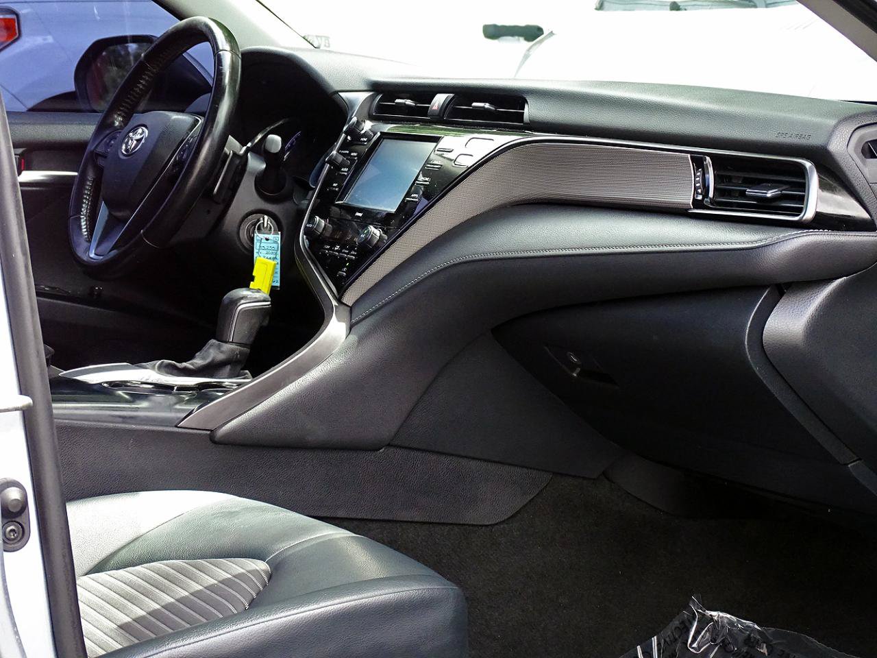 Used 2020 Toyota Camry SE FWD image 38