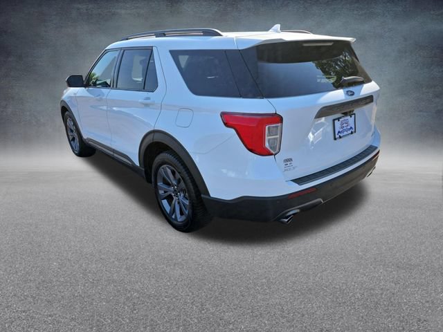 Used 2024 Ford Explorer XLT w/ Equipment Group 202A AWD/4WD image 5