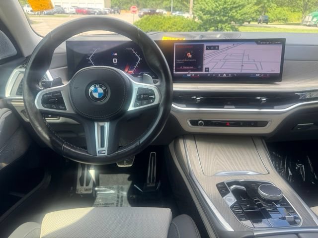Used 2024 BMW X7 M60i w/ Climate Comfort Package AWD/4WD image 21