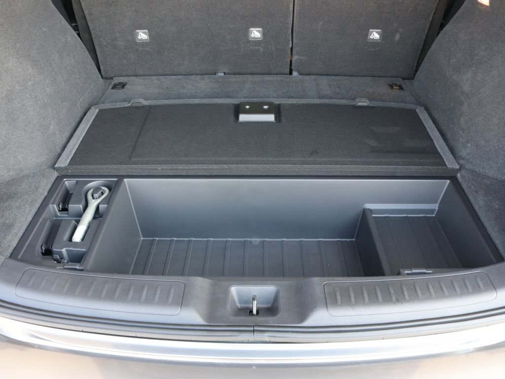 Used 2023 INFINITI QX50 Sensory AWD/4WD image 39