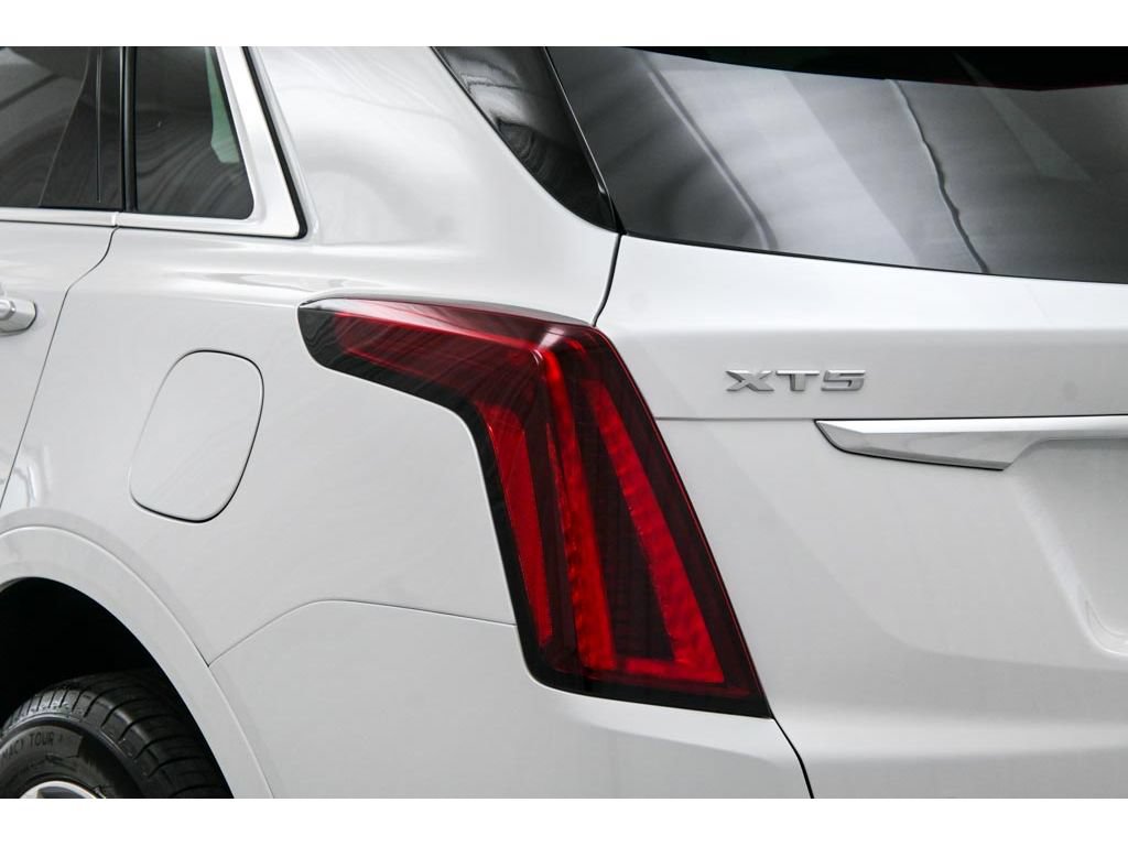 New 2026 Cadillac XT5 Premium Luxury w/ Driver Assist Package AWD/4WD image 10