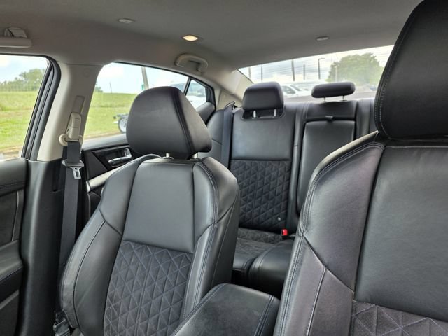 Used 2016 Nissan Maxima SR FWD image 11