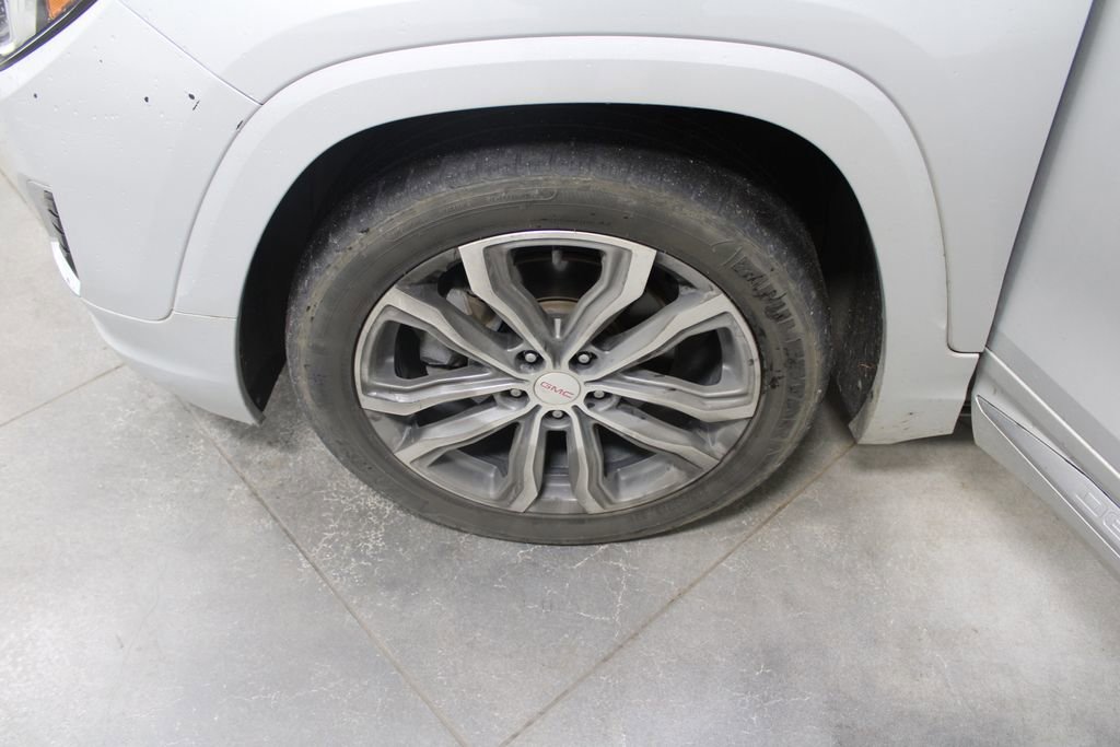 Used 2018 GMC Terrain Denali w/ Comfort Package image 38