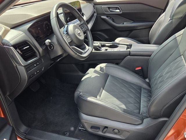 Used 2023 Nissan Rogue Platinum w/ Platinum Premium Package FWD image 19