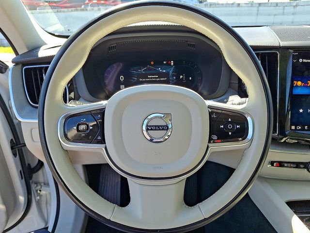 Used 2023 Volvo XC60 B6 Ultimate image 15