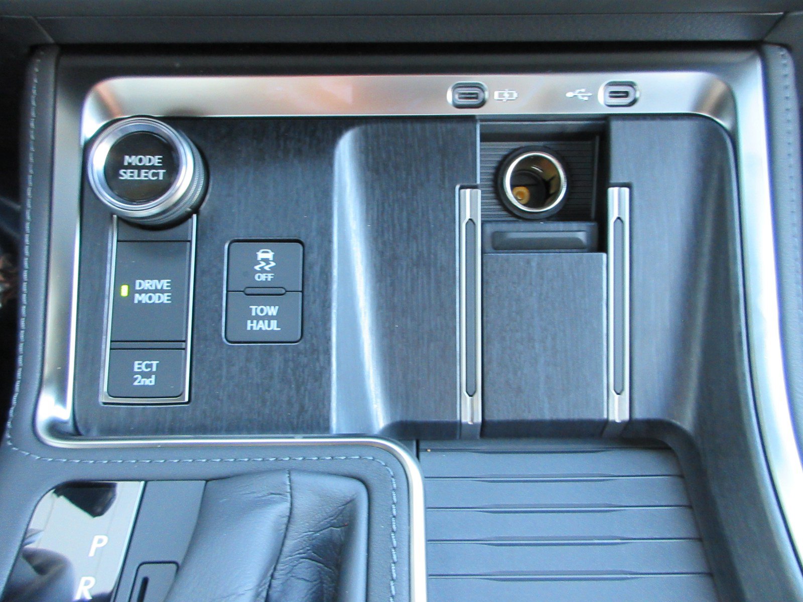 Used 2026 Lexus GX 550 w/ Cold Area Package AWD/4WD image 50