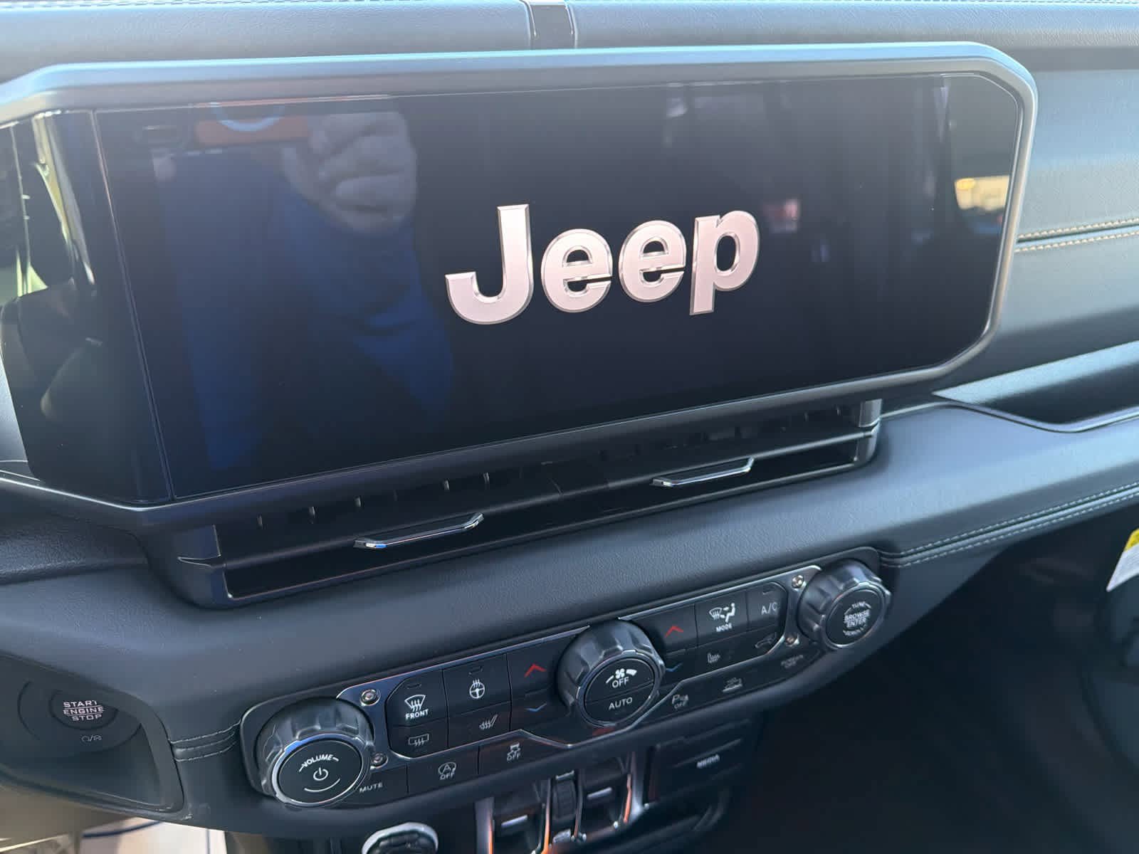 New 2026 Jeep Wrangler Unlimited Sahara image 24