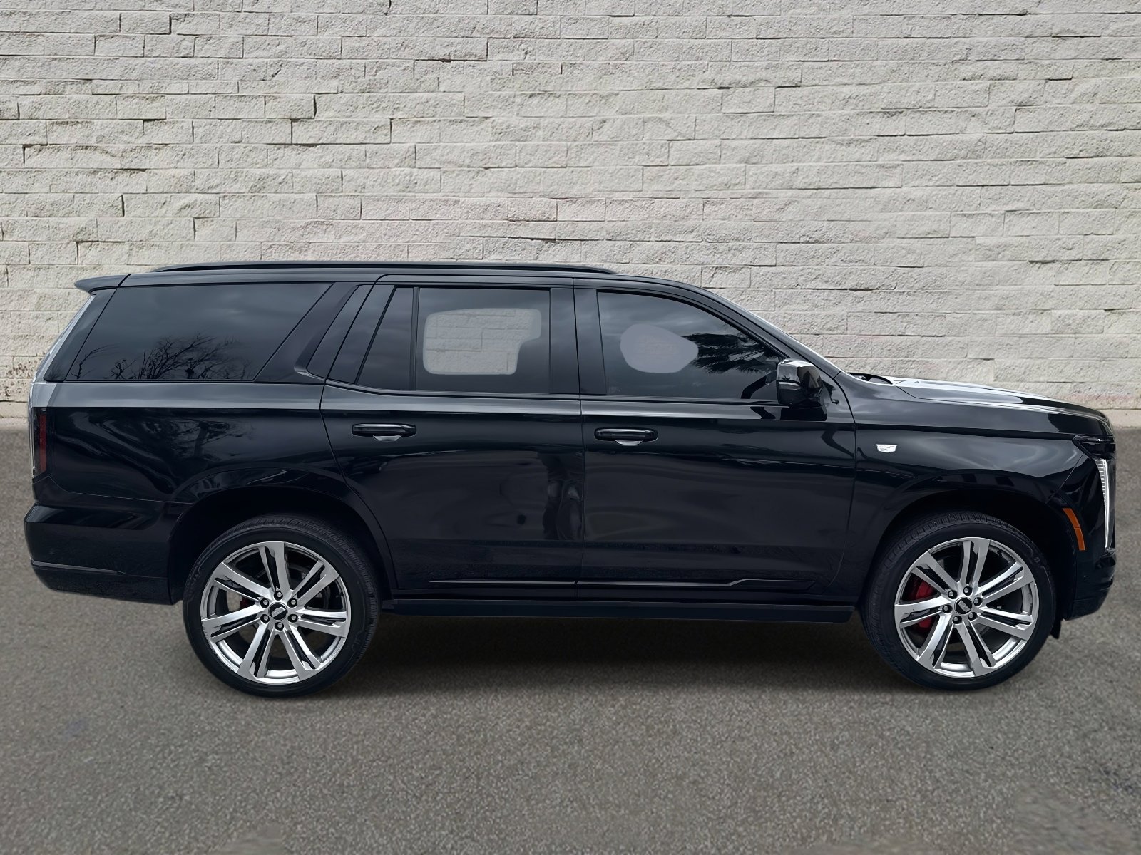 Certified 2025 Cadillac Escalade Sport w/ Touring Package image 4