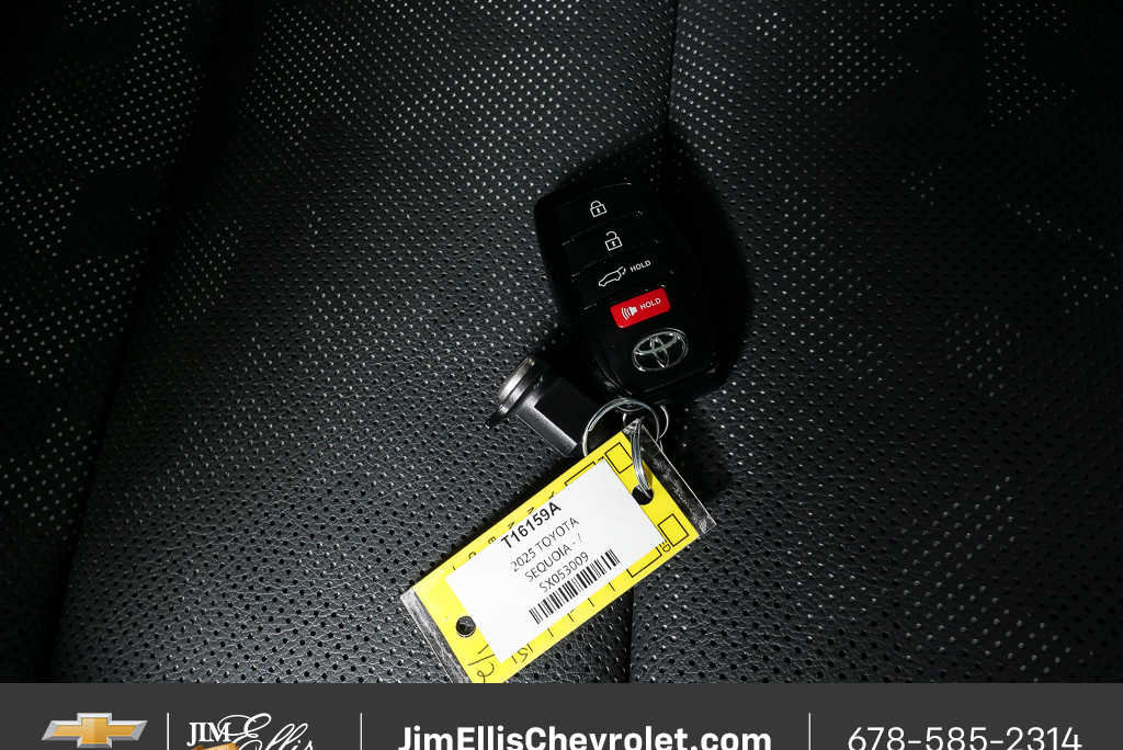 Used 2025 Toyota Sequoia TRD Pro AWD/4WD image 24