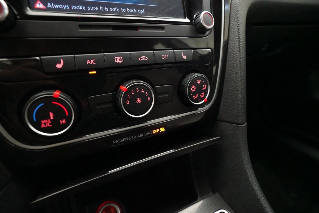 Used 2015 Volkswagen Passat 1.8T Sport image 20