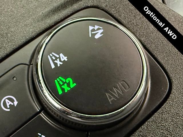 Used 2023 Chevrolet Traverse RS image 25