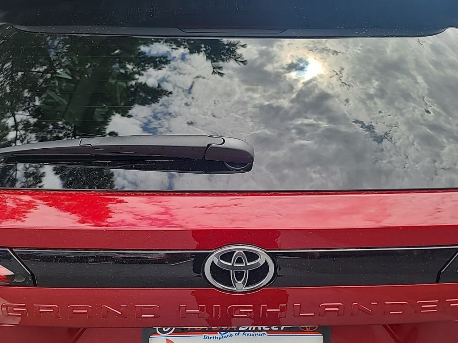 Used 2026 Toyota Grand Highlander AWD image 4