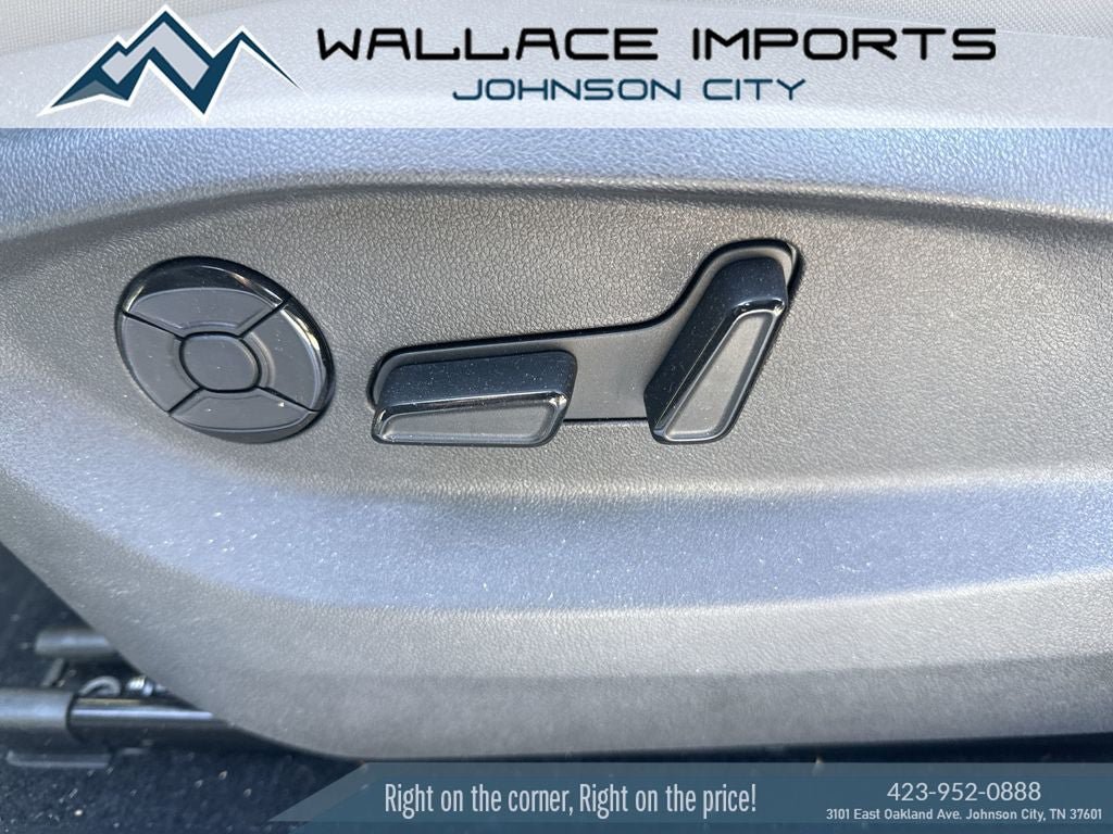 New 2025 Volkswagen Tiguan SE AWD/4WD image 10