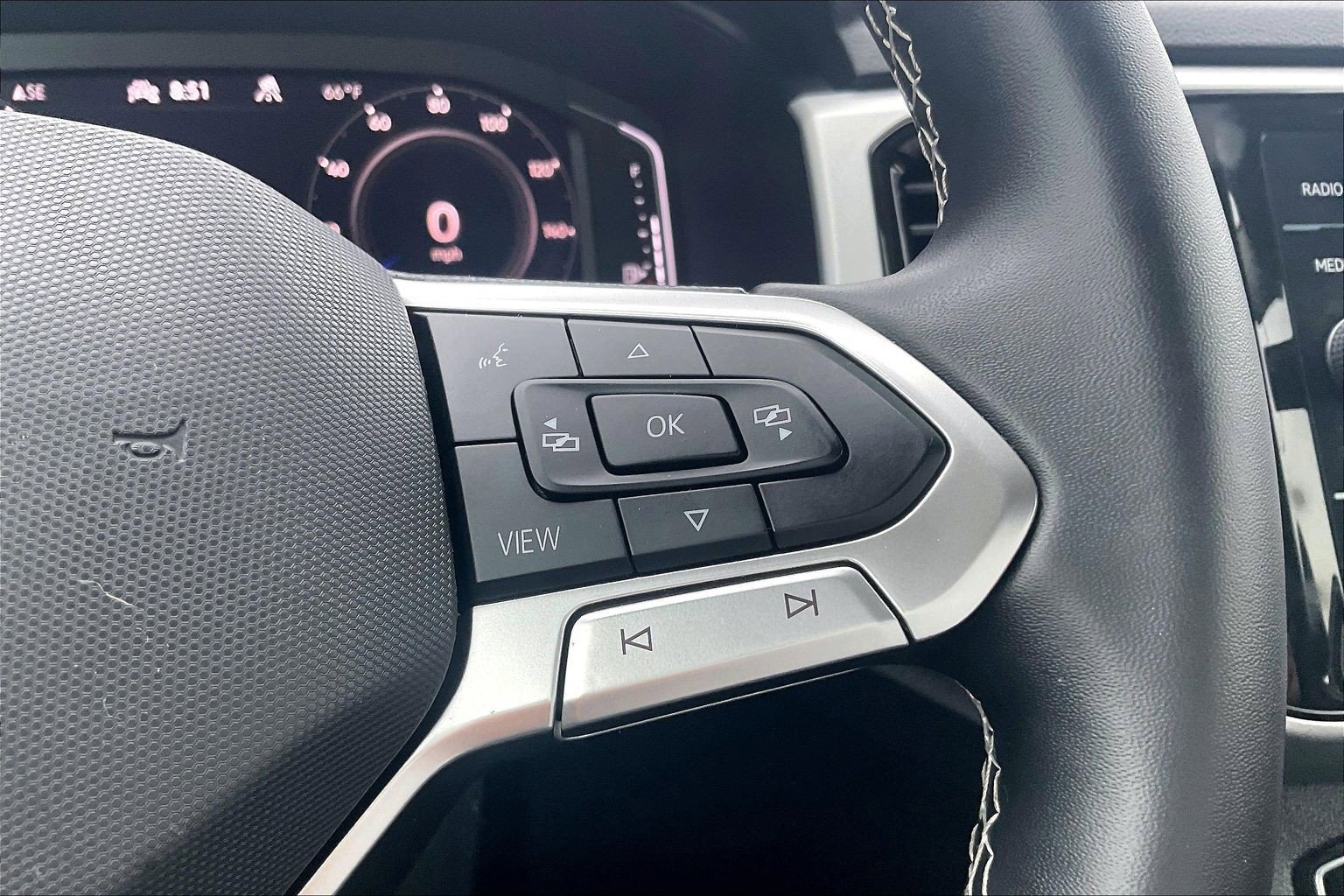 Used 2022 Volkswagen Atlas SE image 21