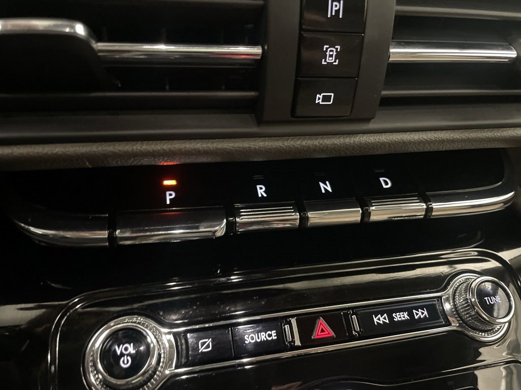 Used 2022 Lincoln Corsair Reserve w/ Equipment Group 201A image 10