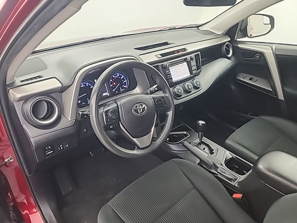 Used 2018 Toyota RAV4 LE image 23
