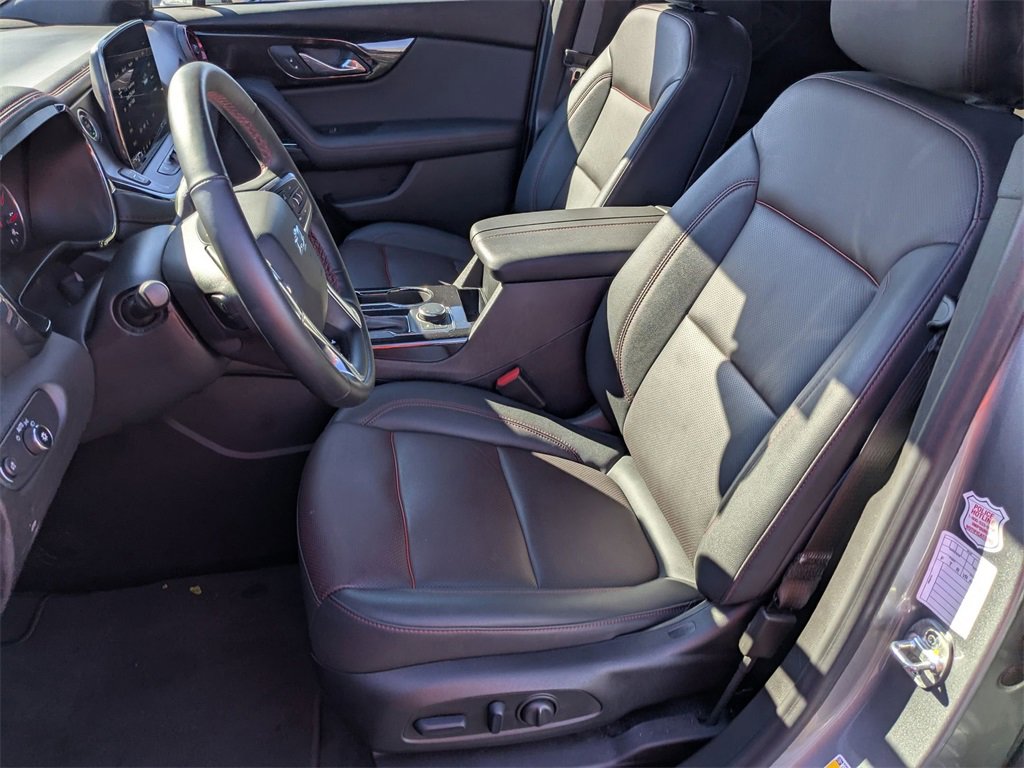 Used 2025 Chevrolet Blazer RS image 18