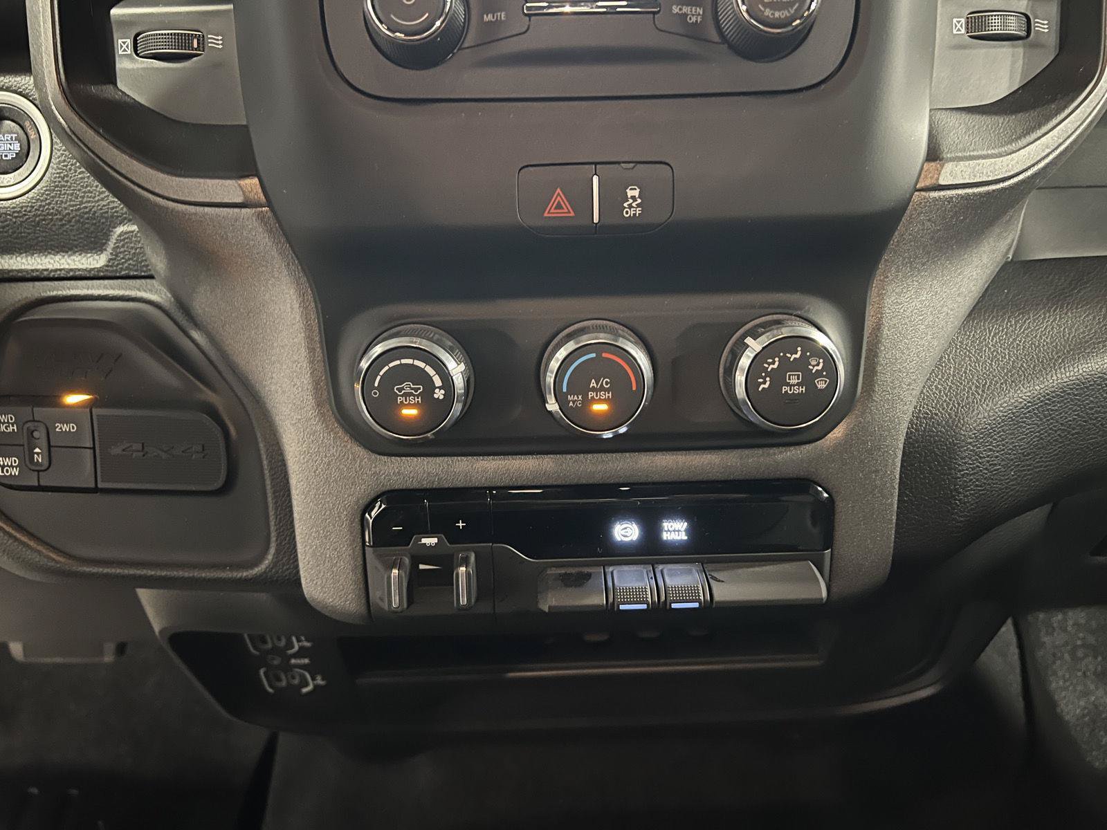 Used 2024 RAM 3500 Tradesman AWD/4WD image 21