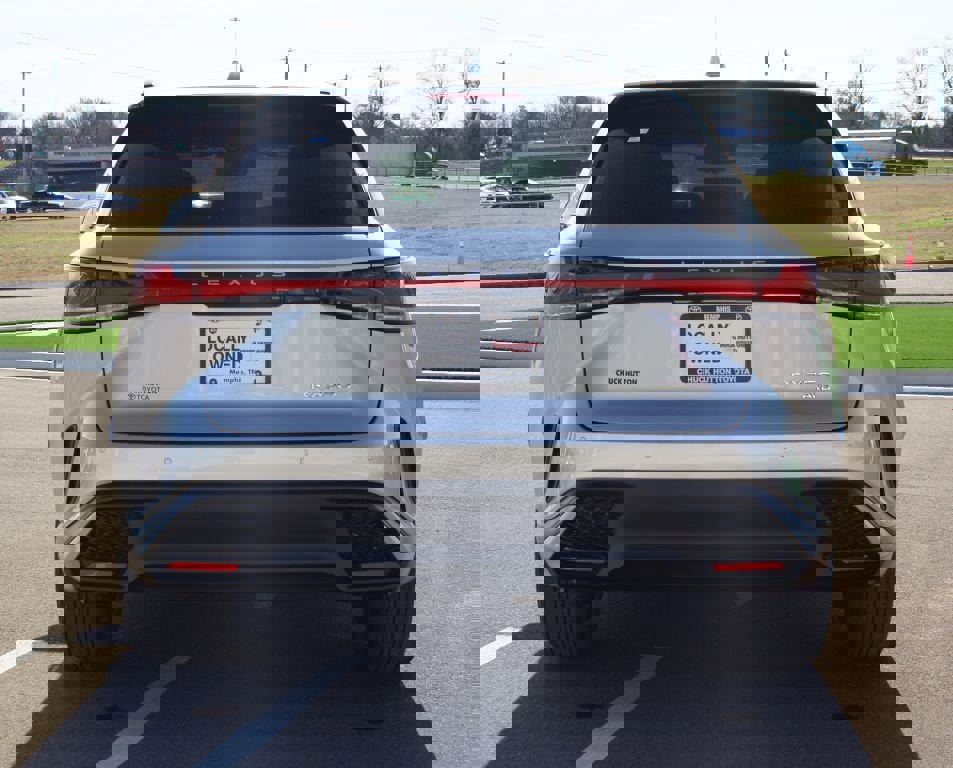 Used 2024 Lexus RX 350 F Sport w/ Convenience Package image 3