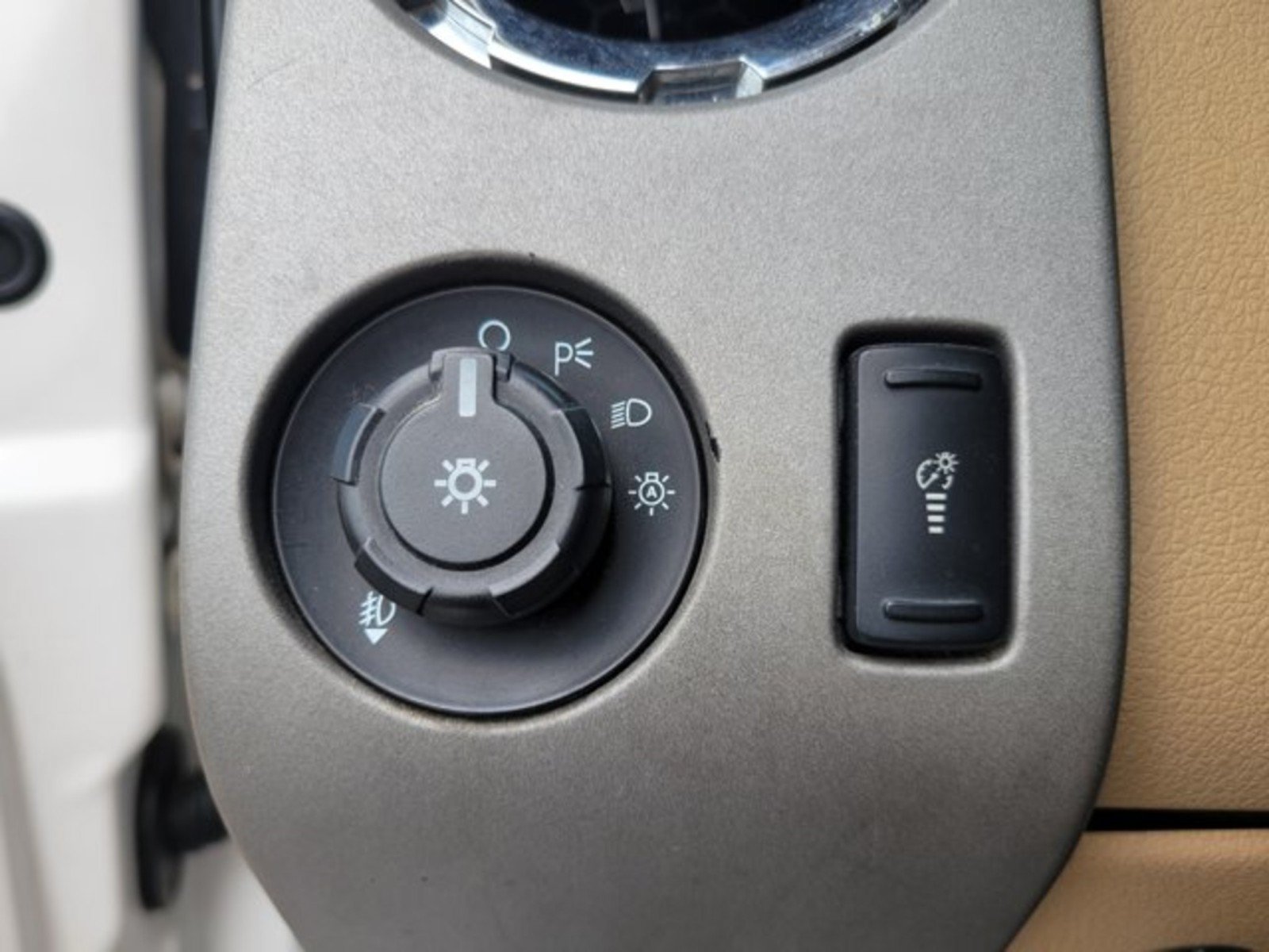 Used 2015 Ford F250 Lariat w/ Chrome Package AWD/4WD image 15