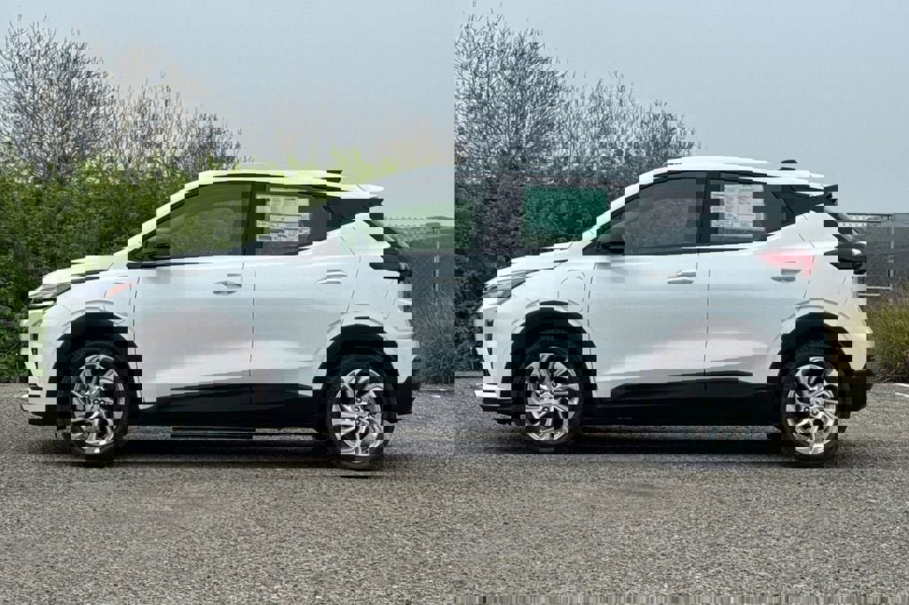 New 2027 Chevrolet Bolt LT w/ Comfort Package image 7