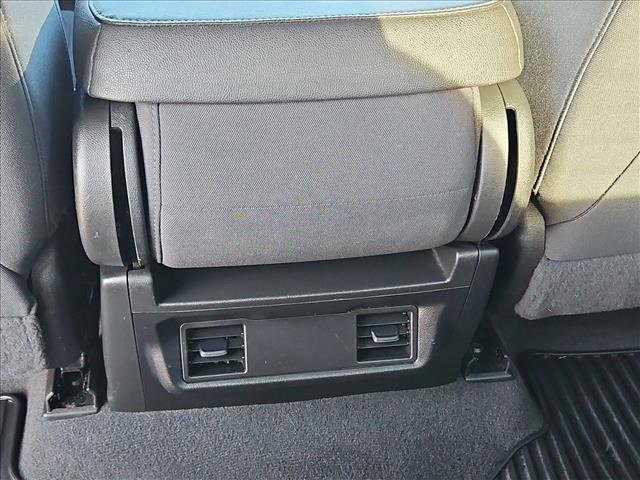 Used 2022 Chevrolet Silverado 1500 Custom image 16