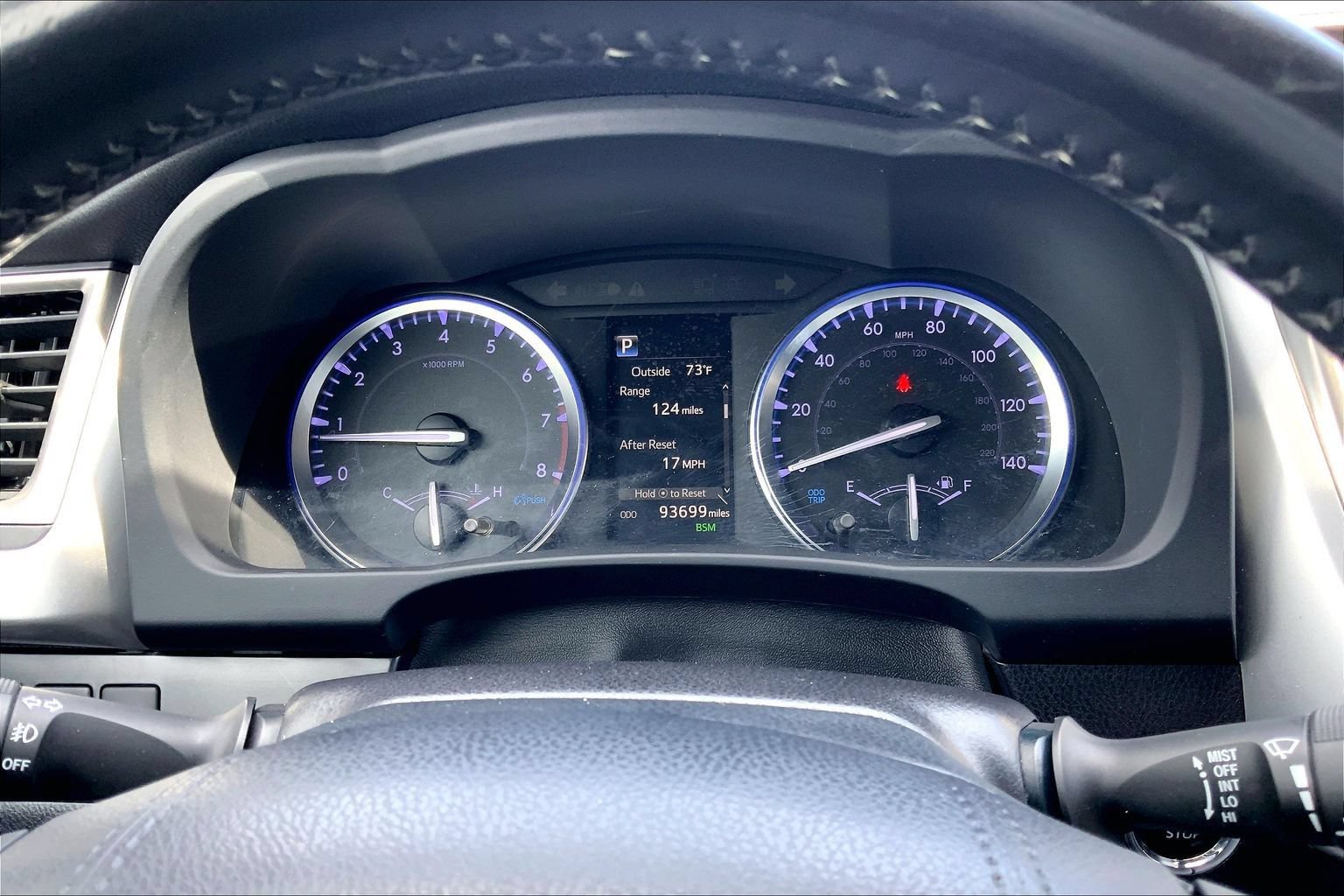 Used 2019 Toyota Highlander XLE AWD/4WD image 25