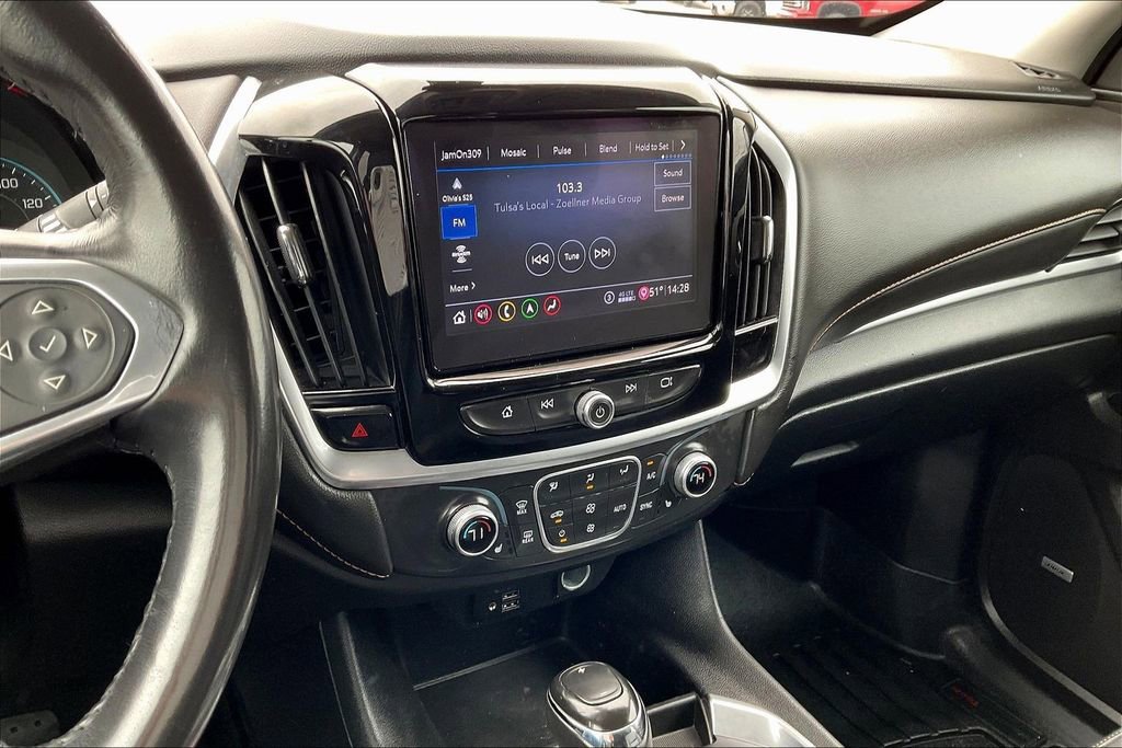 Used 2020 Chevrolet Traverse LT w/ LT Premium Package image 6