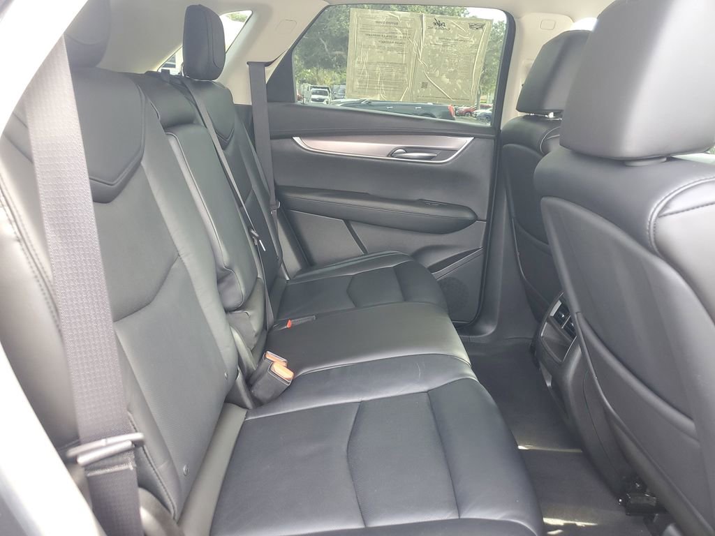 Used 2017 Cadillac XT5 Luxury w/ Driver Awareness Package image 23