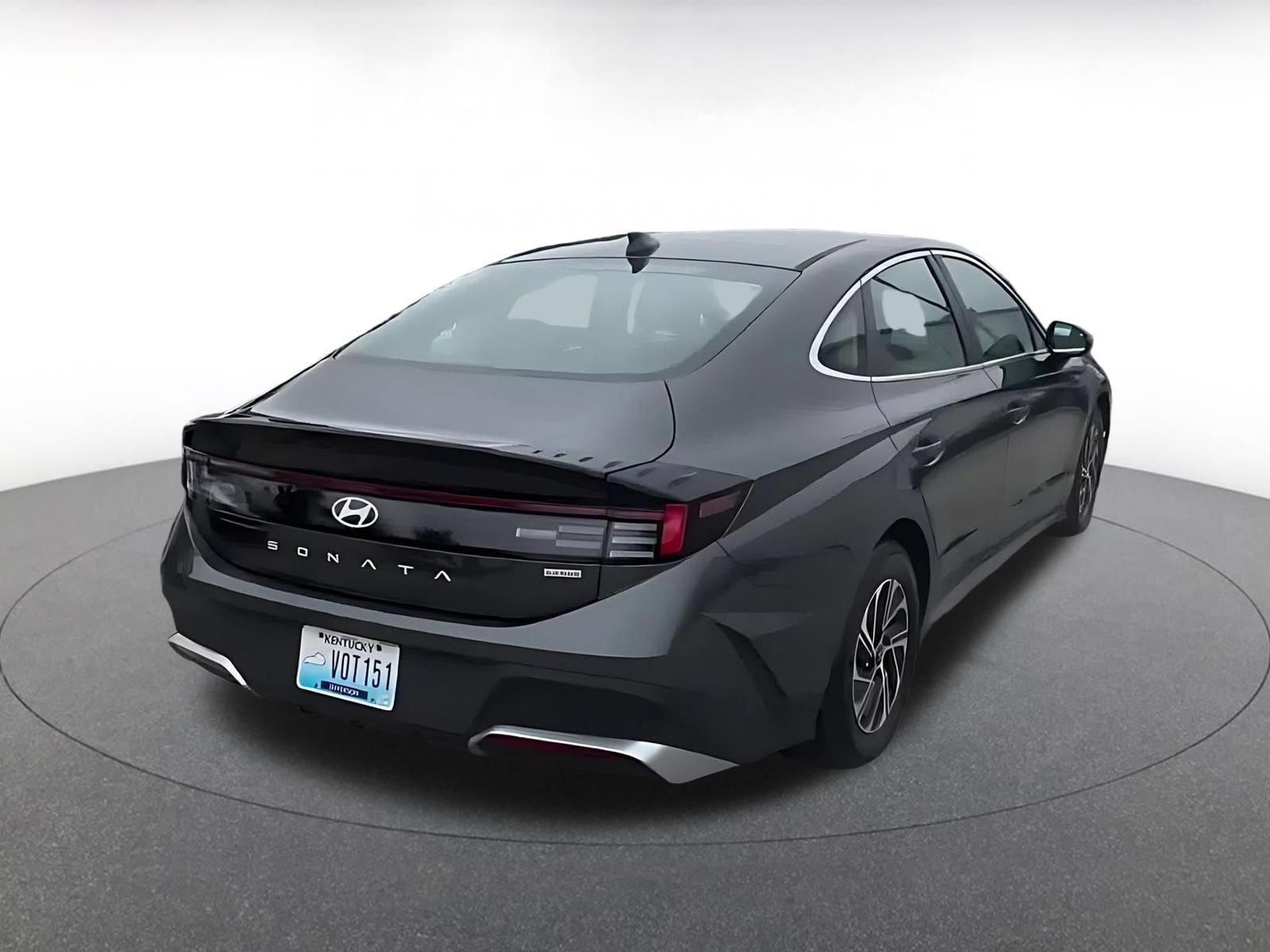 Used 2026 Hyundai Sonata Blue FWD image 14