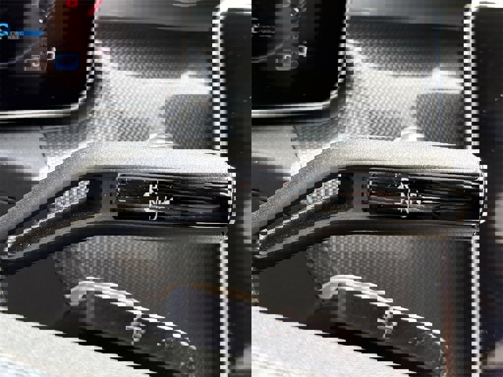 Used 2022 Mercedes-Benz C 300 Sedan image 40