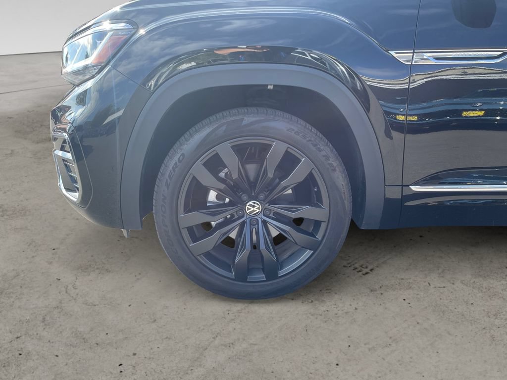 Certified 2023 Volkswagen Atlas Cross Sport SEL Premium R-Line AWD/4WD image 14