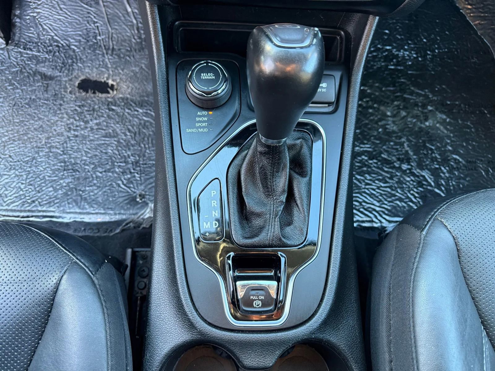 Used 2021 Jeep Cherokee Limited image 13