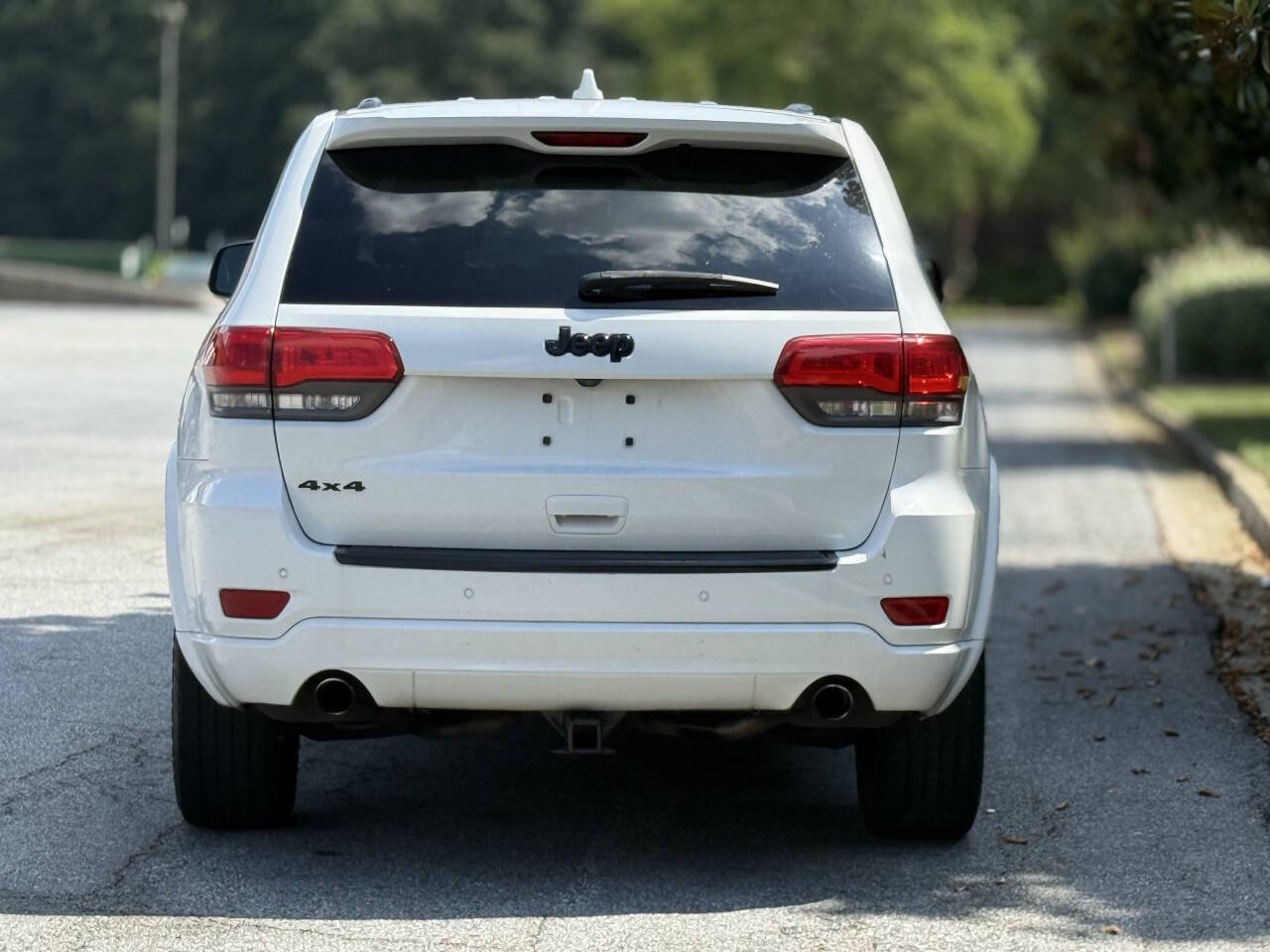 Used 2015 Jeep Grand Cherokee Altitude AWD/4WD image 5