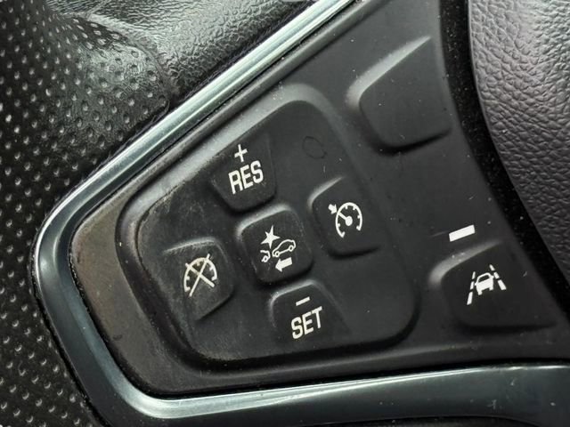 Used 2025 Chevrolet Malibu LT FWD image 12
