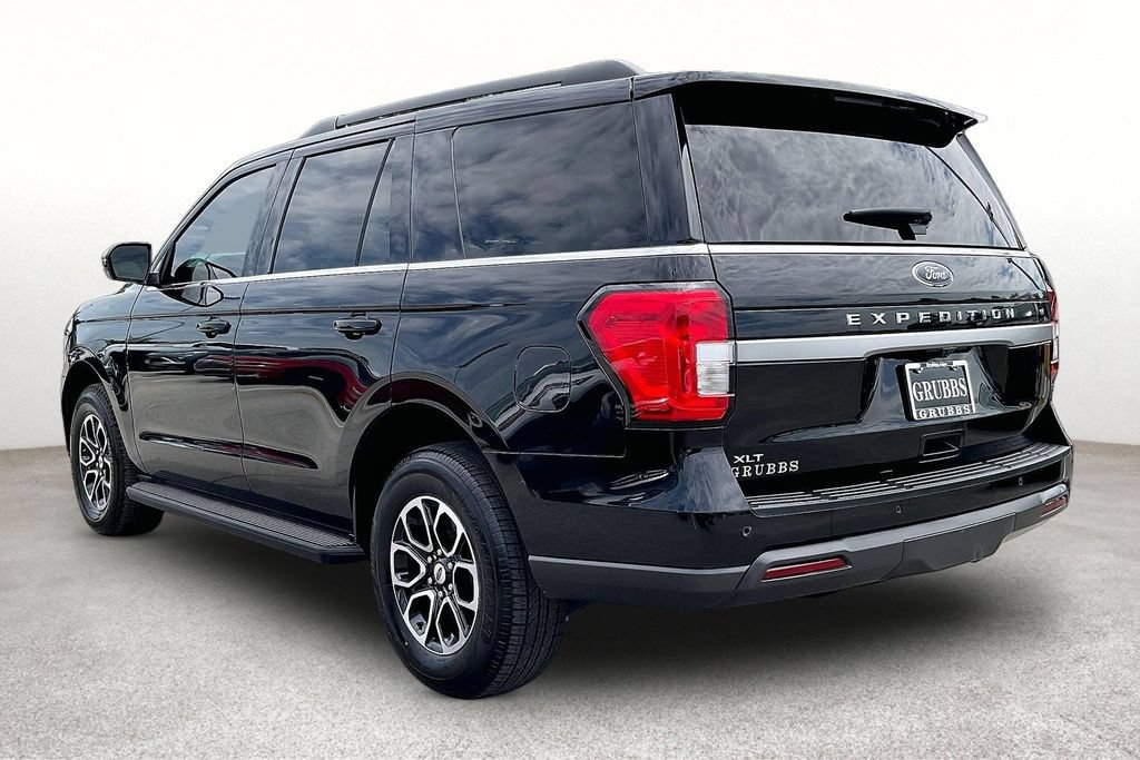 Used 2024 Ford Expedition XLT RWD image 16