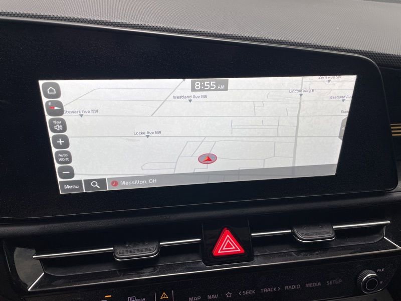 Used 2024 Kia Niro EX Touring image 31