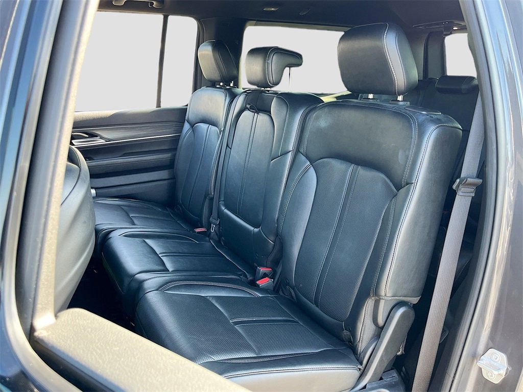 Used 2023 Jeep Wagoneer Series III w/ Preferred Equipment Group image 25