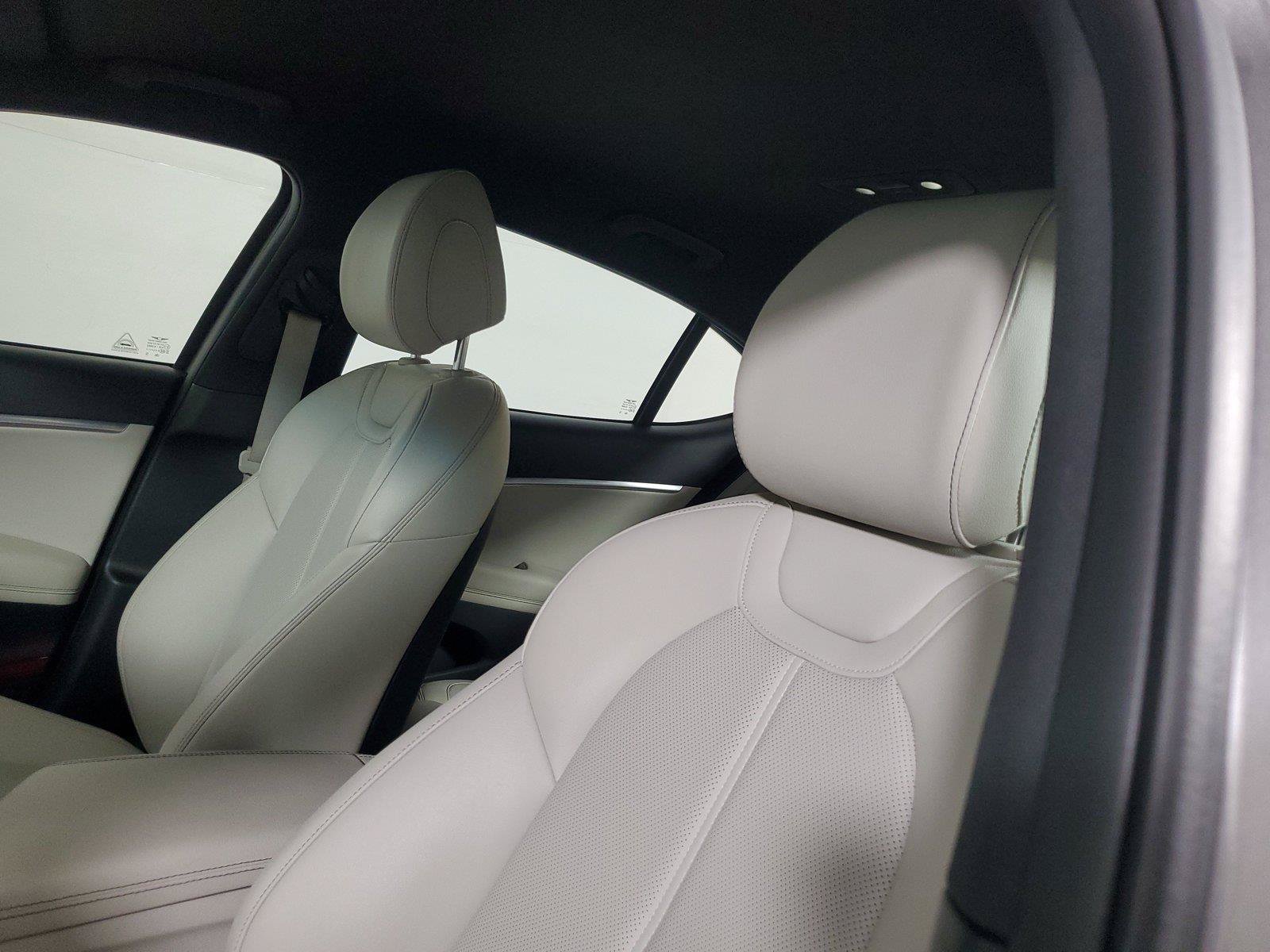 Used 2025 Genesis G70 2.5T RWD image 21