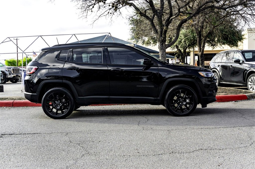 New 2025 Jeep Compass Latitude w/ Altitude Special Edition image 4