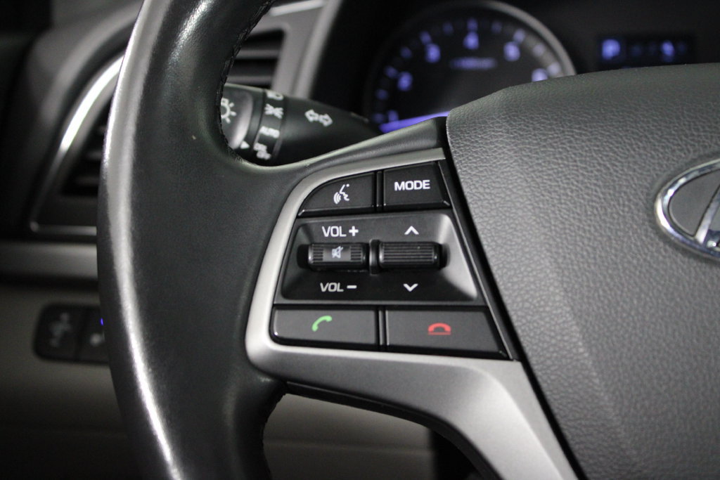 Used 2018 Hyundai Elantra Value Edition FWD image 25