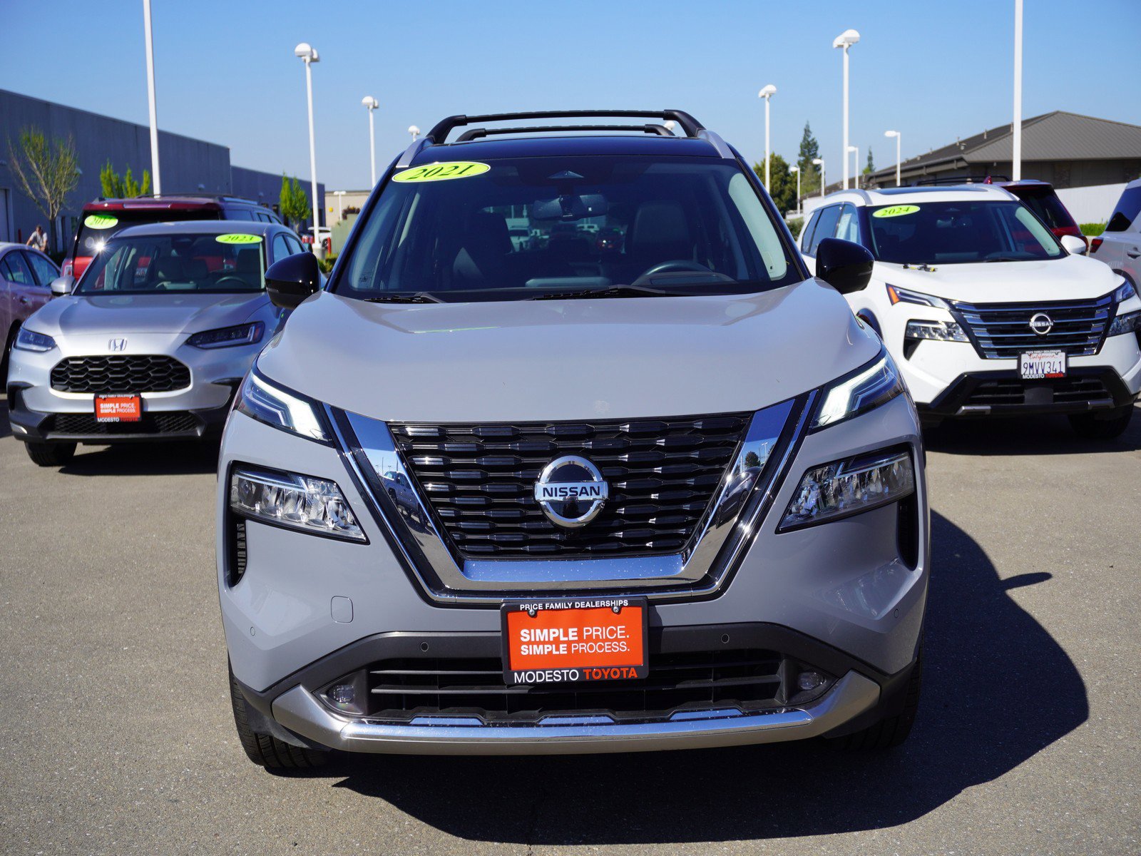 Used 2021 Nissan Rogue Platinum image 6