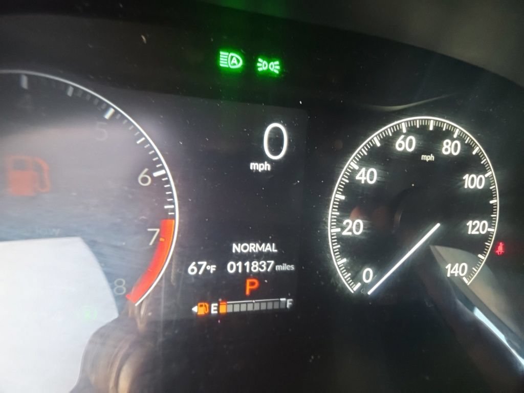 Used 2025 Honda HR-V LX image 14
