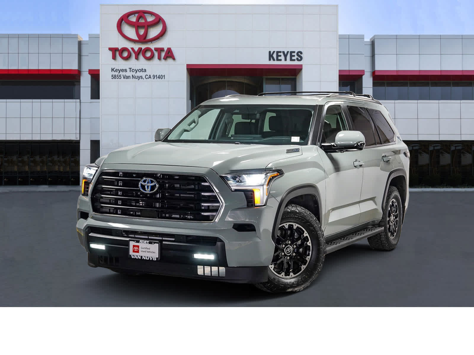 Certified 2024 Toyota Sequoia SR5 w/ SR5 Premium Package AWD/4WD image 1